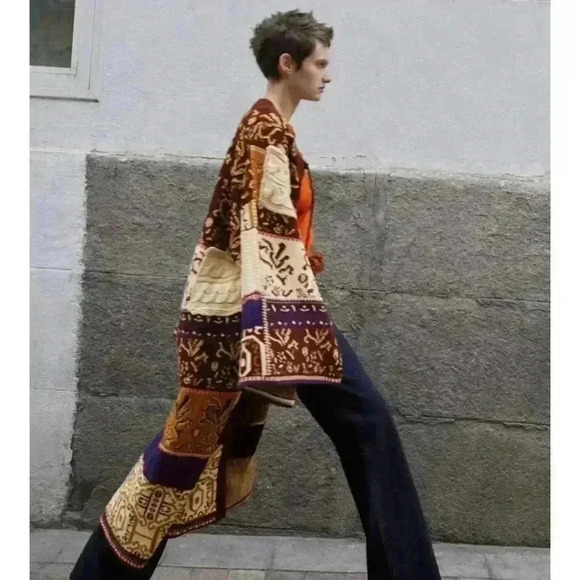 ✨SALE✨Zara Jacquard Cape Coat Special Edition - Picture 2 of 10